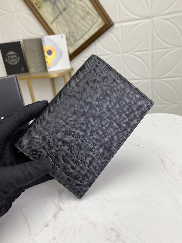 プラダ財布コピー側面デザイン